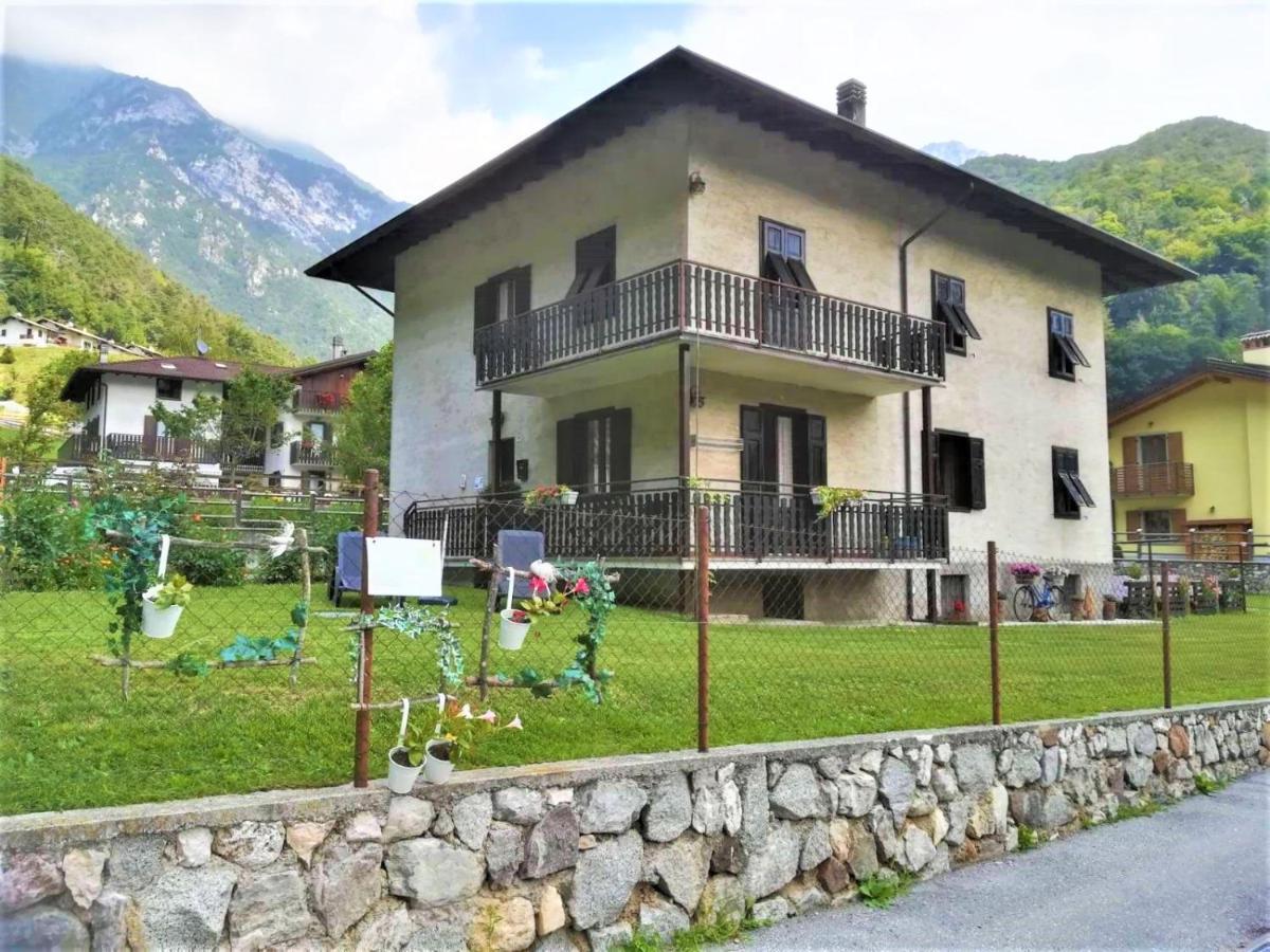 Apartmán Ca' Albano Mezzolago Exteriér fotografie