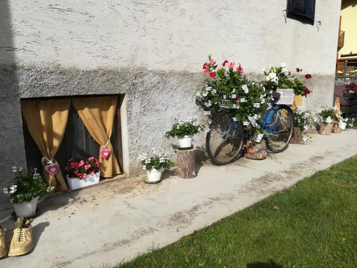 Apartmán Ca' Albano Mezzolago Exteriér fotografie